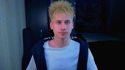 Snapshot of rayondovwson chatting on August 2026 05:48:02 PM rayondovwson online show from August 2026 05:48:02 PM