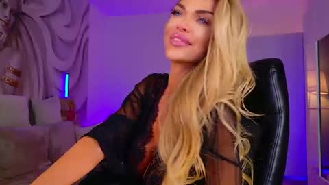 raysalexis19 online show from July 2026 12:15:02 PM