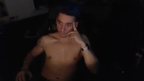 Rayzel online show from December 2025 09:20:02 PM