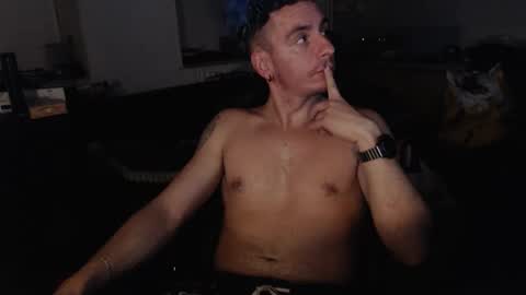 Rayzel online show from December 2025 11:31:01 PM