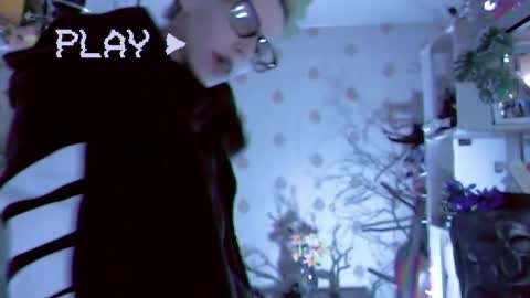 Snapshot of raziel_haze chatting on December 2024 08:11:02 AM Yrriel Strife Candy-Demon Caveboy mr. Cringe online show from December 2024 08:11:02 AM