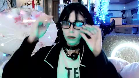 Snapshot of raziel_haze chatting on January 2025 07:31:01 AM Yrriel Strife Candy-Demon Caveboy mr. Cringe online show from January 2025 07:31:01 AM