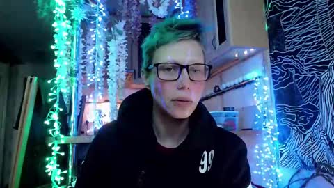 Snapshot of raziel_haze chatting on February 2025 01:16:01 PM Yrriel Strife Candy-Demon Caveboy mr. Cringe online show from February 2025 01:16:01 PM