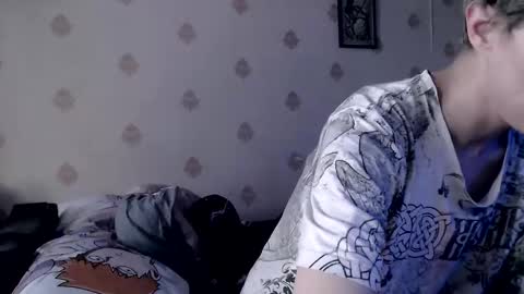 Snapshot of raziel_haze chatting on February 2025 09:31:01 AM Yrriel Strife Candy-Demon Caveboy mr. Cringe online show from February 2025 09:31:01 AM