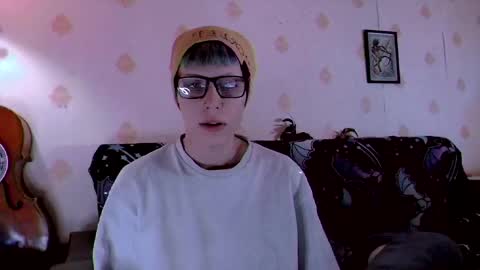 Snapshot of raziel_haze chatting on March 2025 04:11:01 PM Yrriel Strife Candy-Demon Caveboy mr. Cringe online show from March 2025 04:11:01 PM