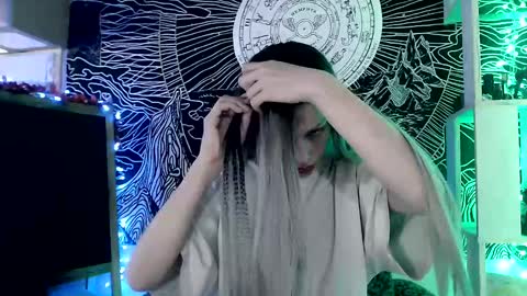 Snapshot of raziel_haze chatting on March 2025 01:54:01 PM Yrriel Strife Candy-Demon Caveboy mr. Cringe online show from March 2025 01:54:01 PM