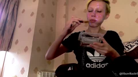 Snapshot of raziel_haze chatting on September 2025 12:48:01 PM Yrriel Strife Candy-Demon Caveboy mr. Cringe online show from September 2025 12:48:01 PM