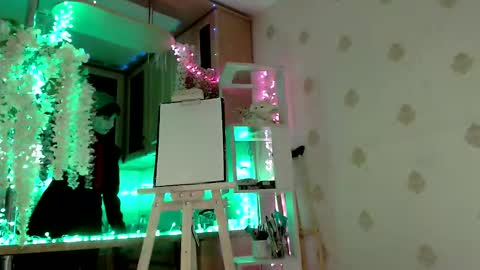 Snapshot of raziel_haze chatting on October 2025 04:56:01 AM Yrriel Strife Candy-Demon Caveboy mr. Cringe online show from October 2025 04:56:01 AM