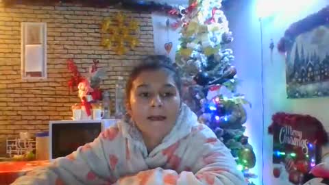 real_coupl3 online show from December 2025 07:09:01 PM