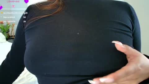 Snapshot of rebeca_williams_ chatting on May 2026 03:16:02 PM Rebeca Williams online show from May 2026 03:16:02 PM