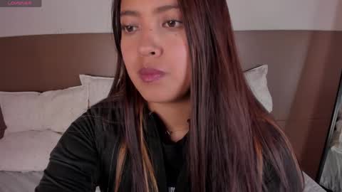 Snapshot of rebeca_williams_ chatting on June 2026 12:43:01 PM Rebeca Williams online show from June 2026 12:43:01 PM