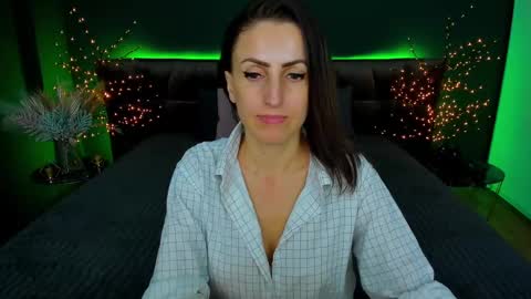rebecca_diamonds online show from January 2025 03:39:02 PM