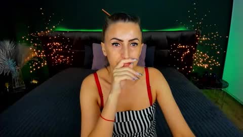 rebecca_diamonds online show from September 2025 05:31:02 AM