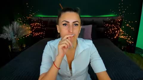 rebecca_diamonds online show from September 2025 06:28:02 AM