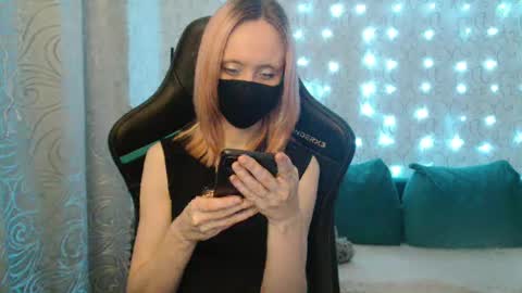 Snapshot of rebesaolset chatting on December 2024 04:59:02 PM RebesaOlset online show from December 2024 04:59:02 PM