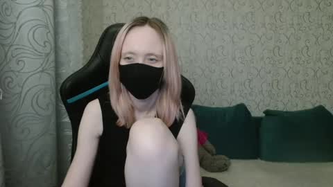 Snapshot of rebesaolset chatting on December 2024 02:00:02 PM RebesaOlset online show from December 2024 02:00:02 PM