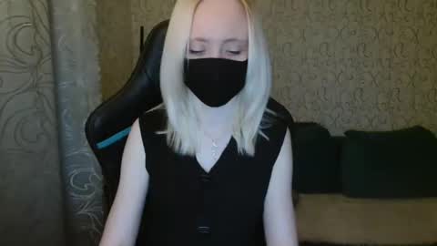 Snapshot of rebesaolset chatting on January 2025 03:57:02 PM RebesaOlset online show from January 2025 03:57:02 PM