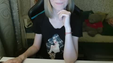 Snapshot of rebesaolset chatting on October 2025 03:21:02 PM RebesaOlset online show from October 2025 03:21:02 PM