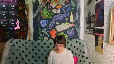 Lara online show from November 2025 08:18:02 PM