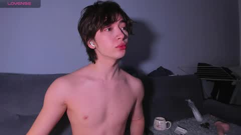 Snapshot of recklessalan chatting on April 2026 03:15:01 AM Alan online show from April 2026 03:15:01 AM