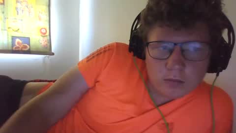 Snapshot of red454games454 chatting on January 2025 02:45:02 AM zsax horny online show from January 2025 02:45:02 AM