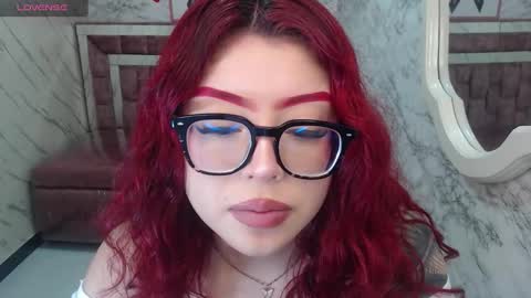 Snapshot of red_bunny_v chatting on November 2025 01:22:01 PM Hi Stream 800am to 200pm online show from November 2025 01:22:01 PM