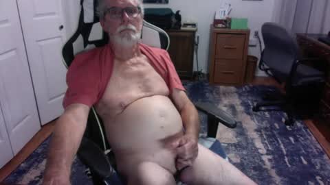 Snapshot of redbud3075 chatting on July 2026 05:00:01 AM Daddy G online show from July 2026 05:00:01 AM