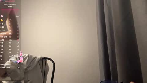 Mia online show from January 2026 08:12:01 PM