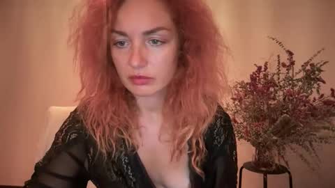reddgirll online show from October 2025 09:04:02 PM