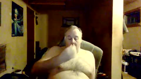 reddragon1195 online show from December 2024 03:04:01 AM