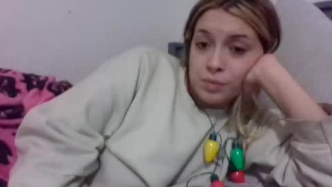 reddwaxx online show from December 2025 04:33:01 PM