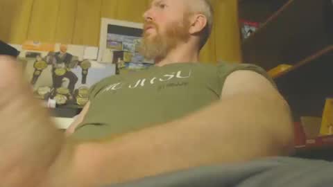 theredhead4fun online show from October 2025 06:42:01 PM