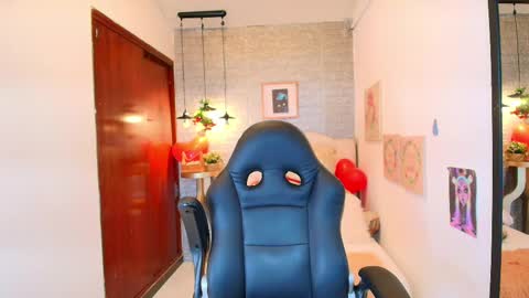 Lili Lopez online show from February 2025 08:07:02 PM