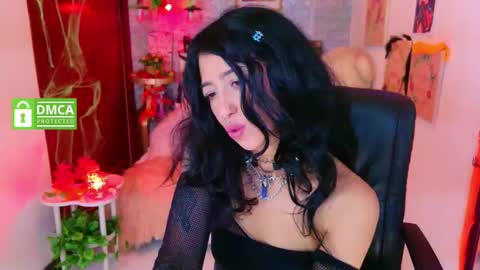 Lili Lopez online show from October 2025 08:28:01 PM