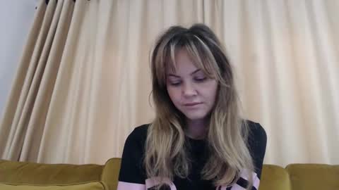 Snapshot of redjessica chatting on November 2025 05:31:01 AM RedJessica online show from November 2025 05:31:01 AM