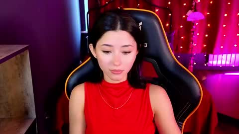 Snapshot of redmidnight_ chatting on May 2026 03:19:02 PM Kiara online show from May 2026 03:19:02 PM