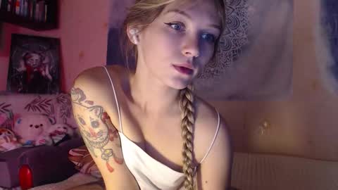 Ana online show from October 2025 09:51:01 AM