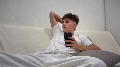 Alex online show from November 2025 03:34:01 PM