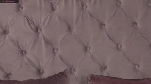 Regina  online show from January 2026 11:09:02 PM