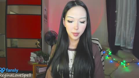 Snapshot of reginainspace chatting on December 2024 01:15:02 AM Regina online show from December 2024 01:15:02 AM