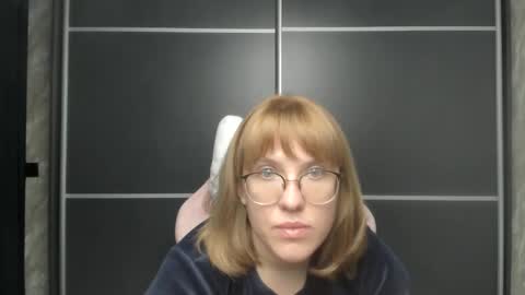 Snapshot of reginasmilee chatting on February 2025 06:51:01 PM Regina online show from February 2025 06:51:01 PM