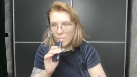 Snapshot of reginasmilee chatting on February 2025 06:31:02 PM Regina online show from February 2025 06:31:02 PM