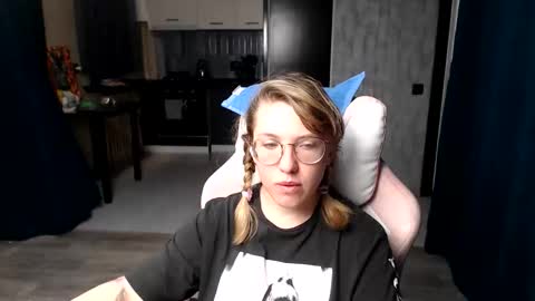 Snapshot of reginasmilee chatting on September 2025 11:50:02 PM Regina online show from September 2025 11:50:02 PM