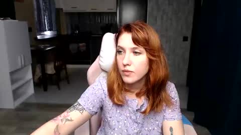 Snapshot of reginasmilee chatting on October 2025 10:01:01 AM Regina online show from October 2025 10:01:01 AM