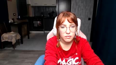 Snapshot of reginasmilee chatting on October 2025 11:37:02 PM Regina online show from October 2025 11:37:02 PM