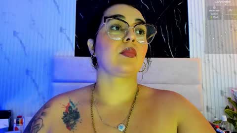 Snapshot of reginavegaa chatting on October 2025 11:42:02 AM reginavegaa online show from October 2025 11:42:02 AM