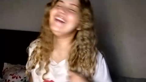 Snapshot of rei_chan26 chatting on December 2024 09:09:02 AM Tania Nixx online show from December 2024 09:09:02 AM