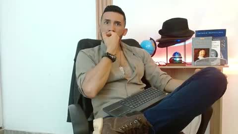   REIKO  online show from November 2025 02:39:01 PM