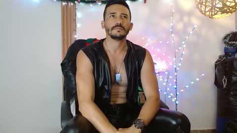   REIKO  online show from December 2025 04:02:01 PM