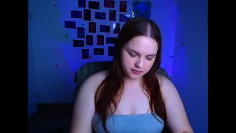 Reina online show from March 2026 06:43:02 AM